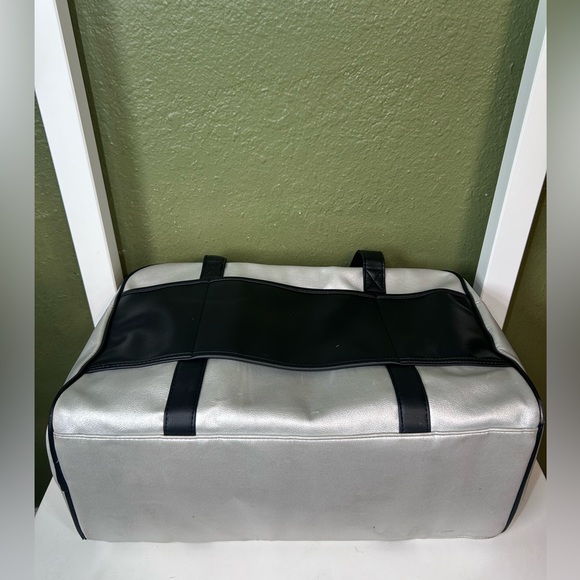 A pair of Betsey Johnson Unicorn Slate large weekender travel bags vacation - Picture 3 of 10